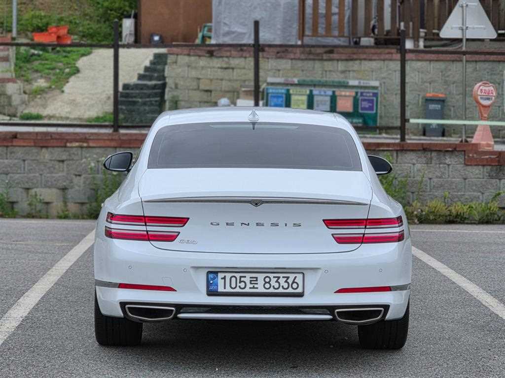 Genesis G80 - Vista 5