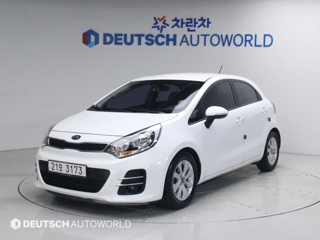 KIA Pride 2015 Blanco - Importación desde Corea - HF Imports Iquique - Foto 1