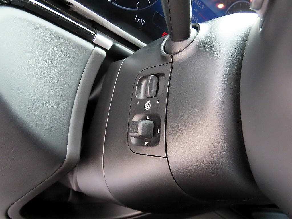 Mercedes Benz S Class - Vista 12