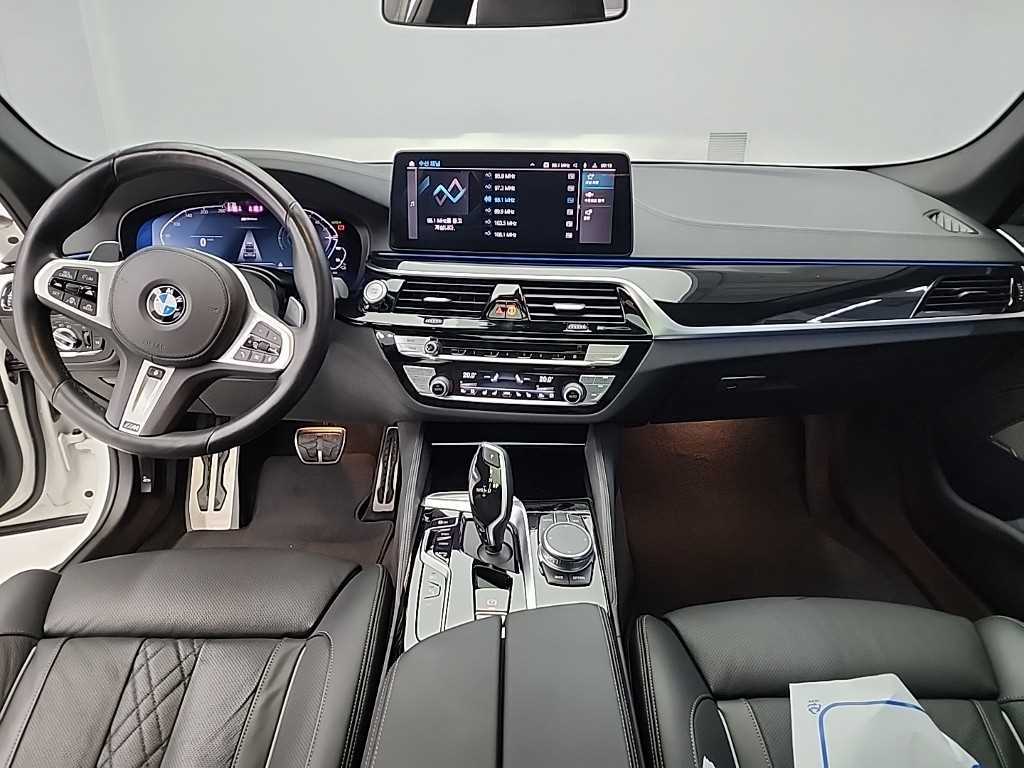 BMW 5 Series - Vista 7