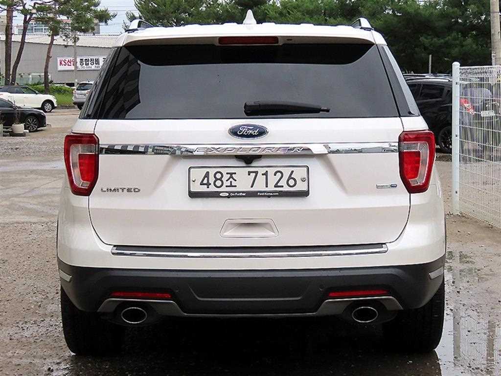Ford Explorer - Vista 4