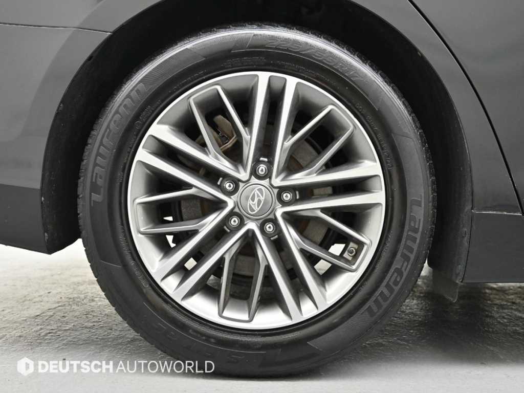 HYUNDAI Grandeur - Vista 5