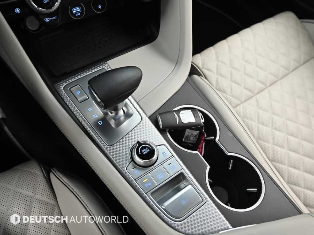 Genesis G70 - Vista 9