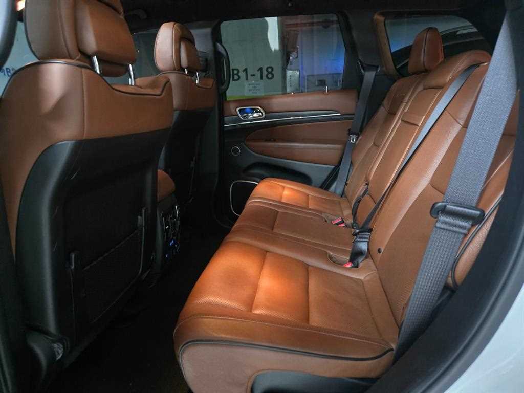 Jeep Cherokee - Vista 12