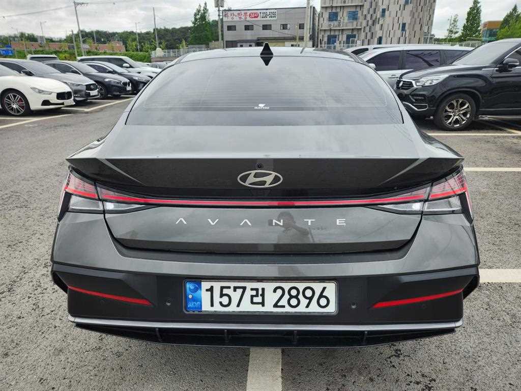 HYUNDAI Avante - Vista 6