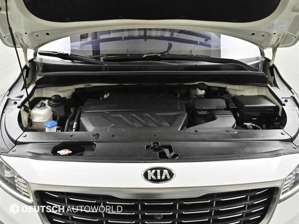 KIA Carnival - Vista 6