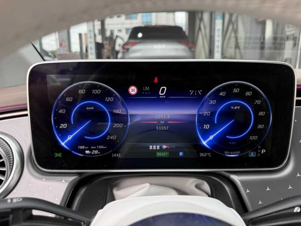 Mercedes Benz EQE 2023 Blanco - Importación desde Corea - HF Imports Iquique - Foto 13