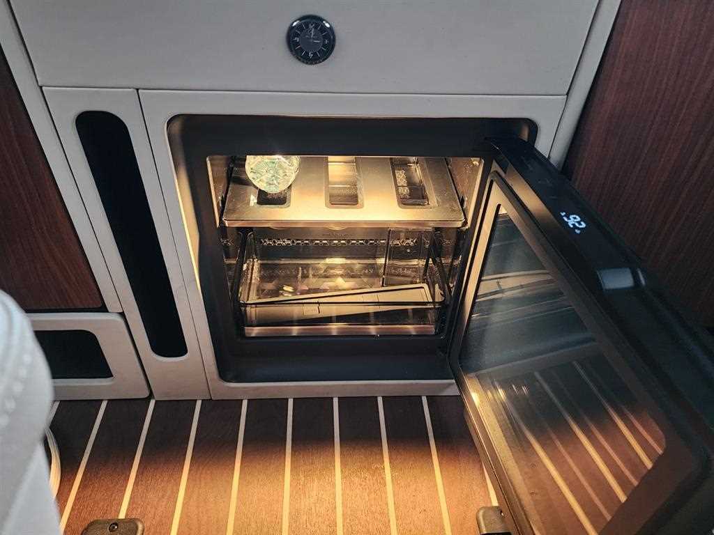 Mercedes Benz Sprinter 2023 Negro - Importación desde Corea - HF Imports Iquique - Foto 15