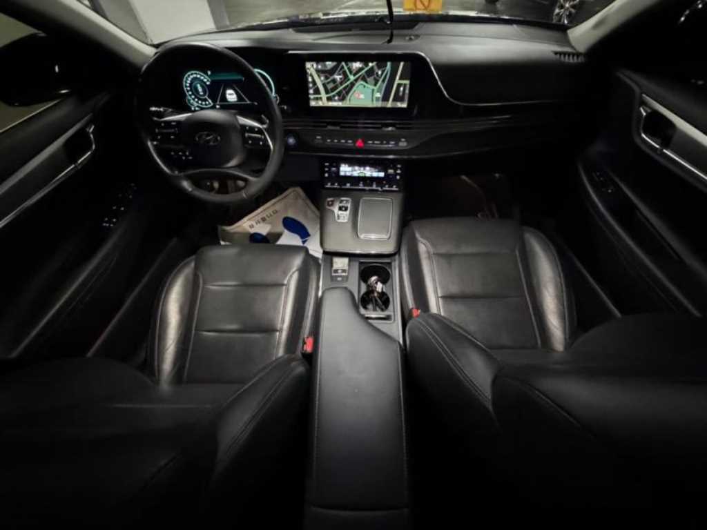 HYUNDAI Grandeur - Vista 6