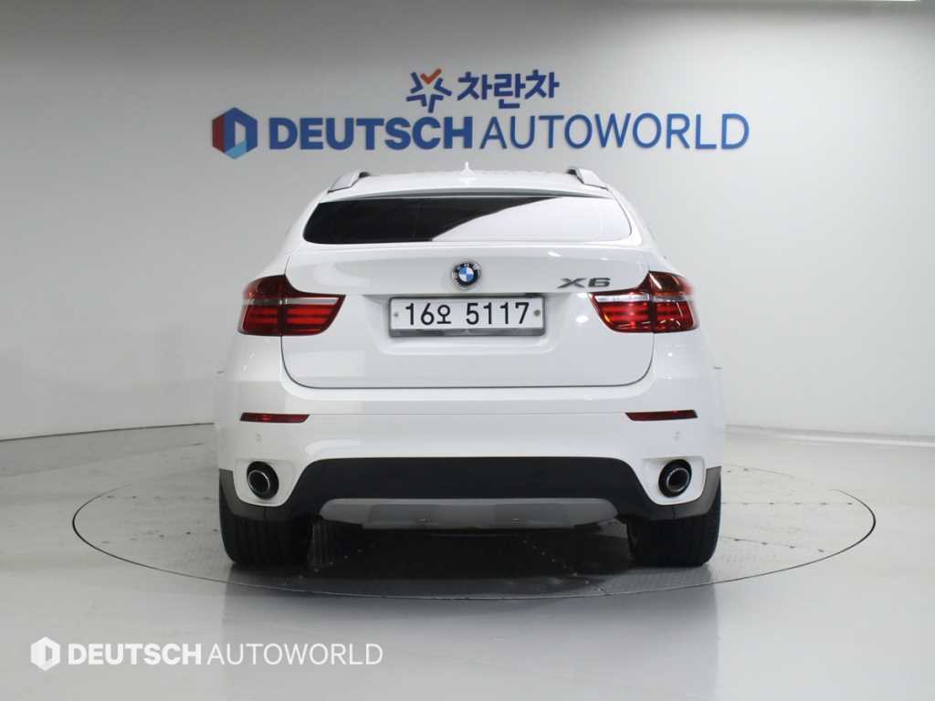 BMW X6 - Vista 4