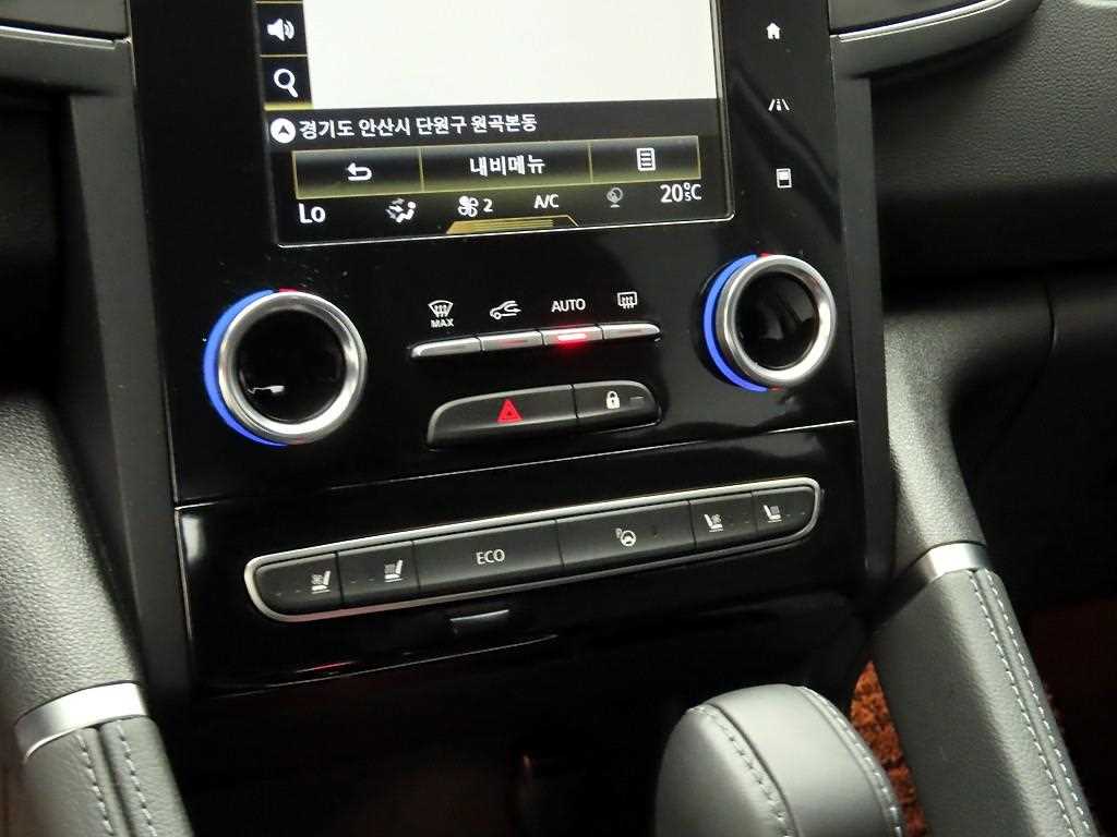 SAMSUNG QM6 - Vista 10
