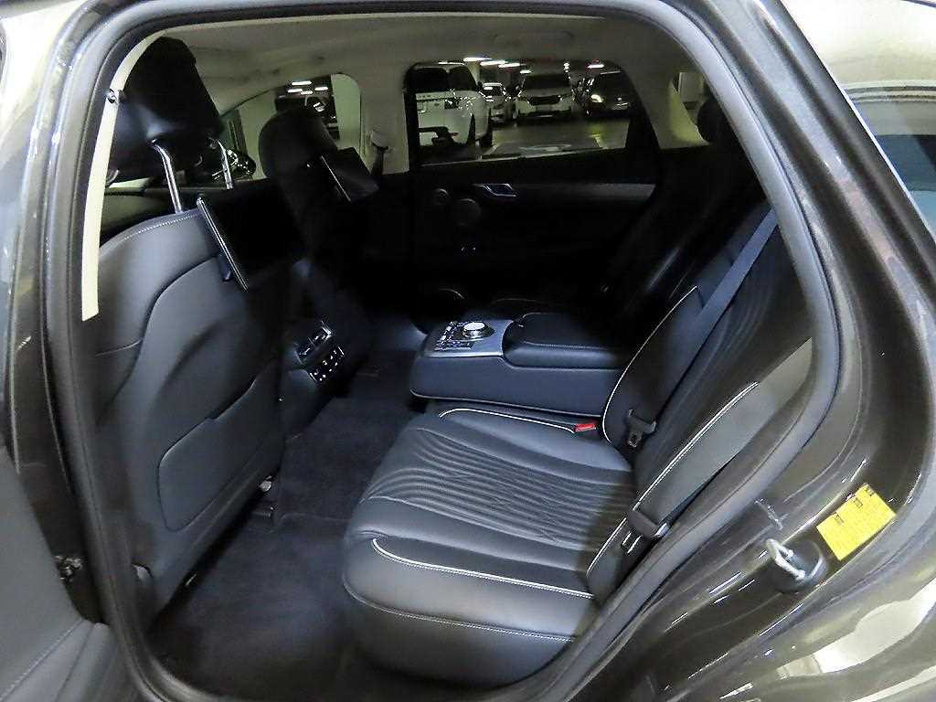 Genesis G80 - Vista 7