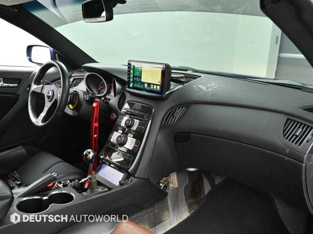 HYUNDAI Genesis - Vista 7