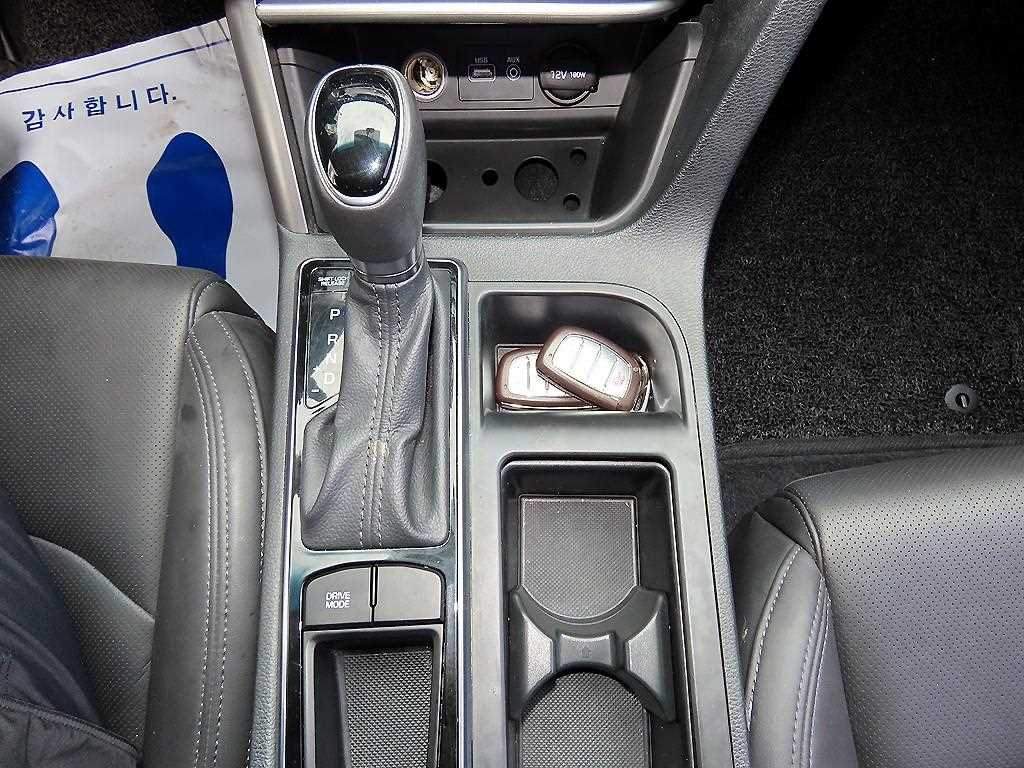 HYUNDAI Sonata - Vista 10