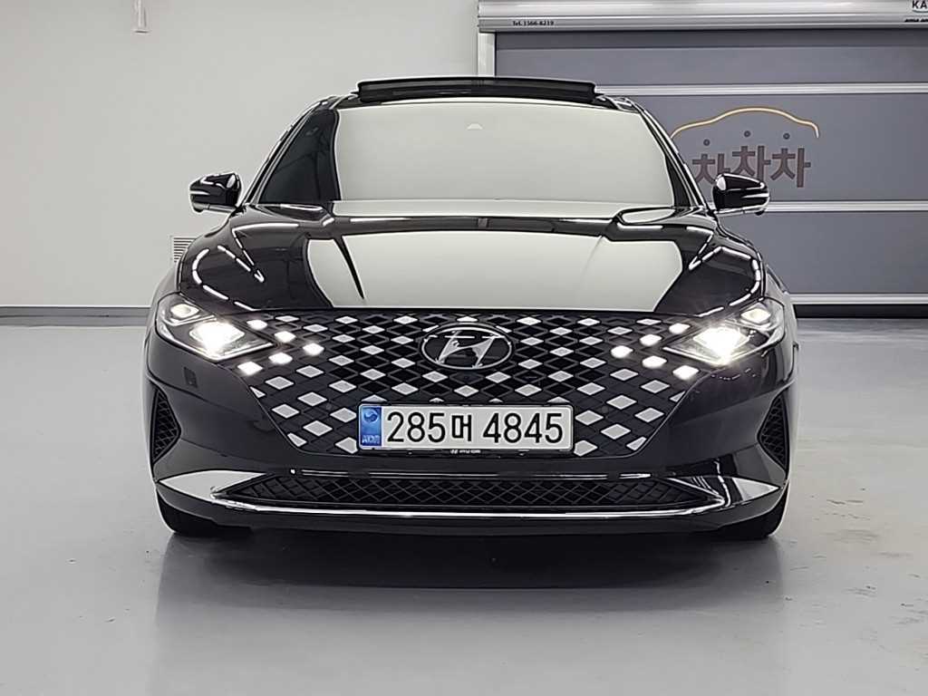 HYUNDAI Grandeur - Vista 2