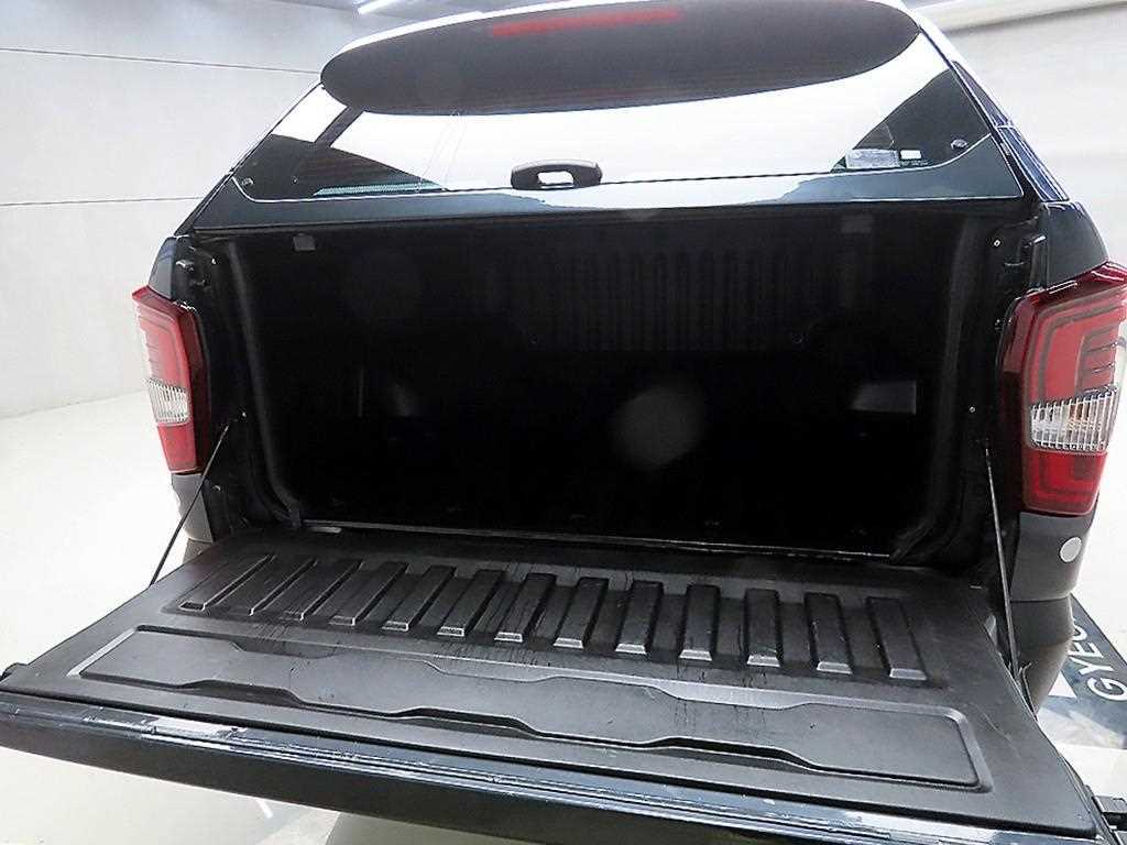 Ssangyong Rexton 2023 Gris - Importación desde Corea - HF Imports Iquique - Foto 18