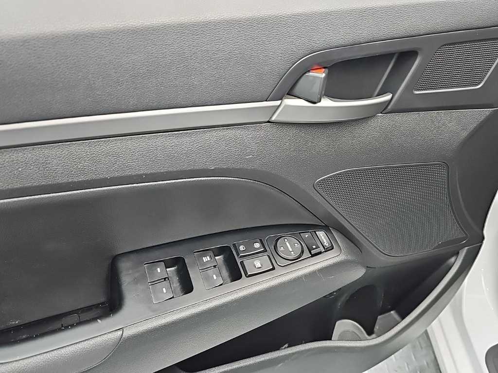 HYUNDAI Avante 2018 - Importación desde Corea - HF Imports Iquique - Foto 15