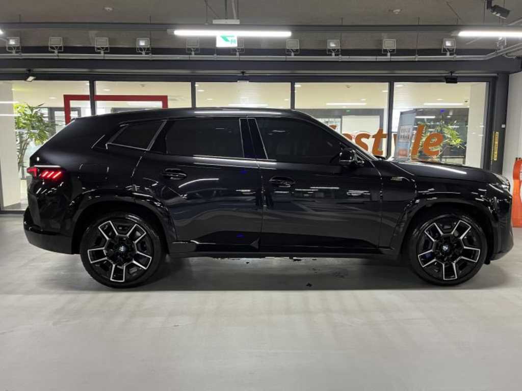 BMW XM - Vista 3