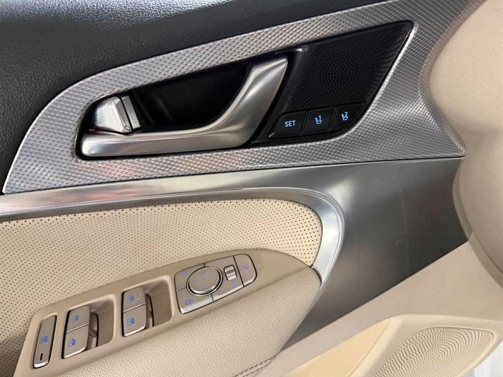 Genesis G70 - Vista 7