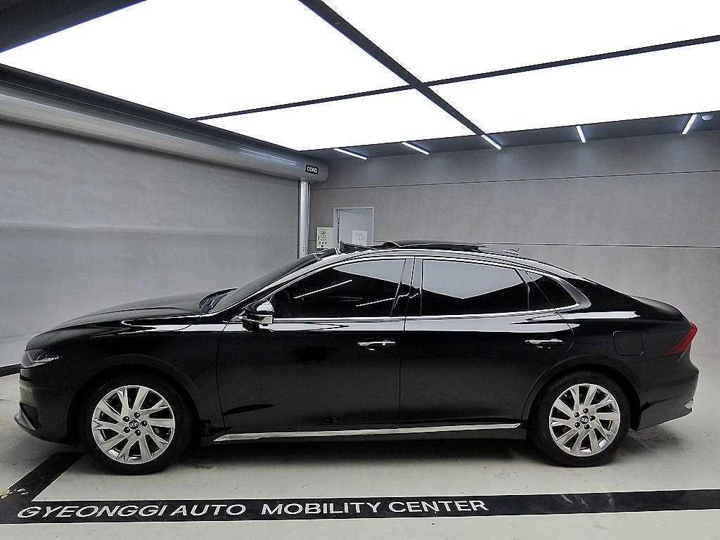 HYUNDAI Grandeur - Vista 4