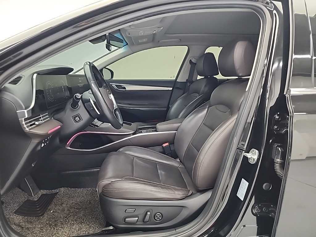 HYUNDAI Grandeur - Vista 11