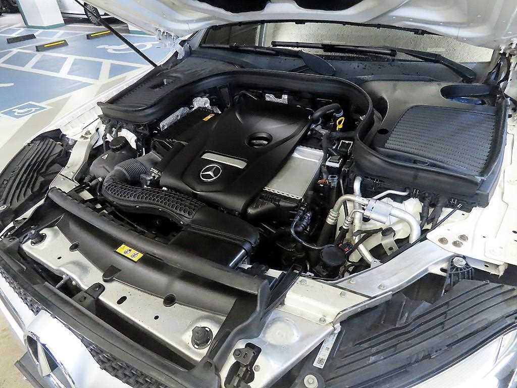 Mercedes Benz GLC Class 2019 Blanco - Importación desde Corea - HF Imports Iquique - Foto 19