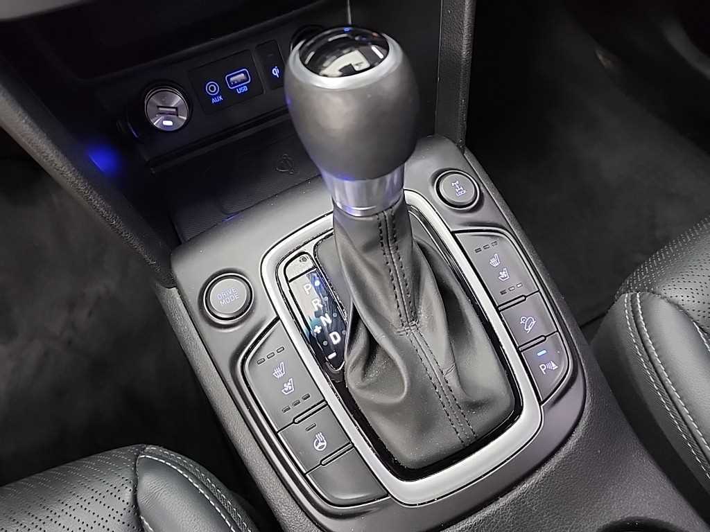 HYUNDAI Kona - Vista 8