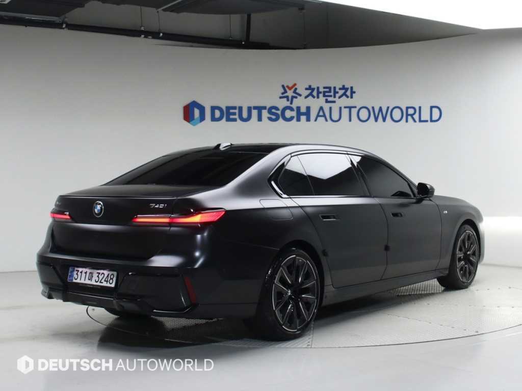 BMW 7 Series - Vista 2
