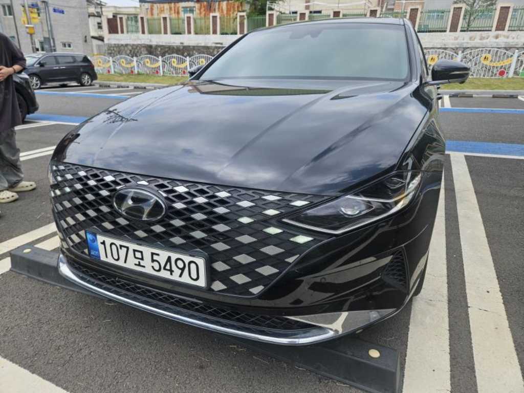 HYUNDAI Grandeur 2022 Negro - Importación desde Corea - HF Imports Iquique - Foto 1