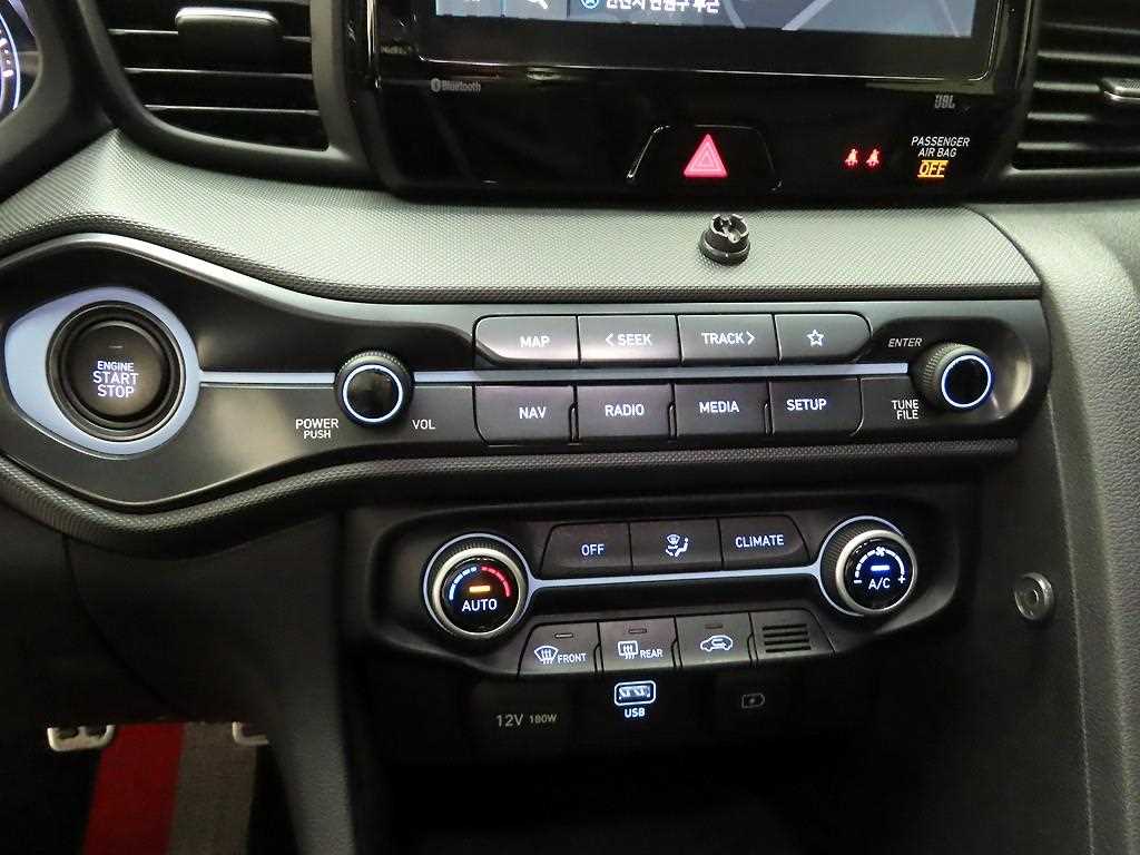 HYUNDAI Veloster - Vista 10