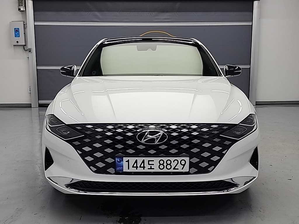 HYUNDAI Grandeur - Vista 2