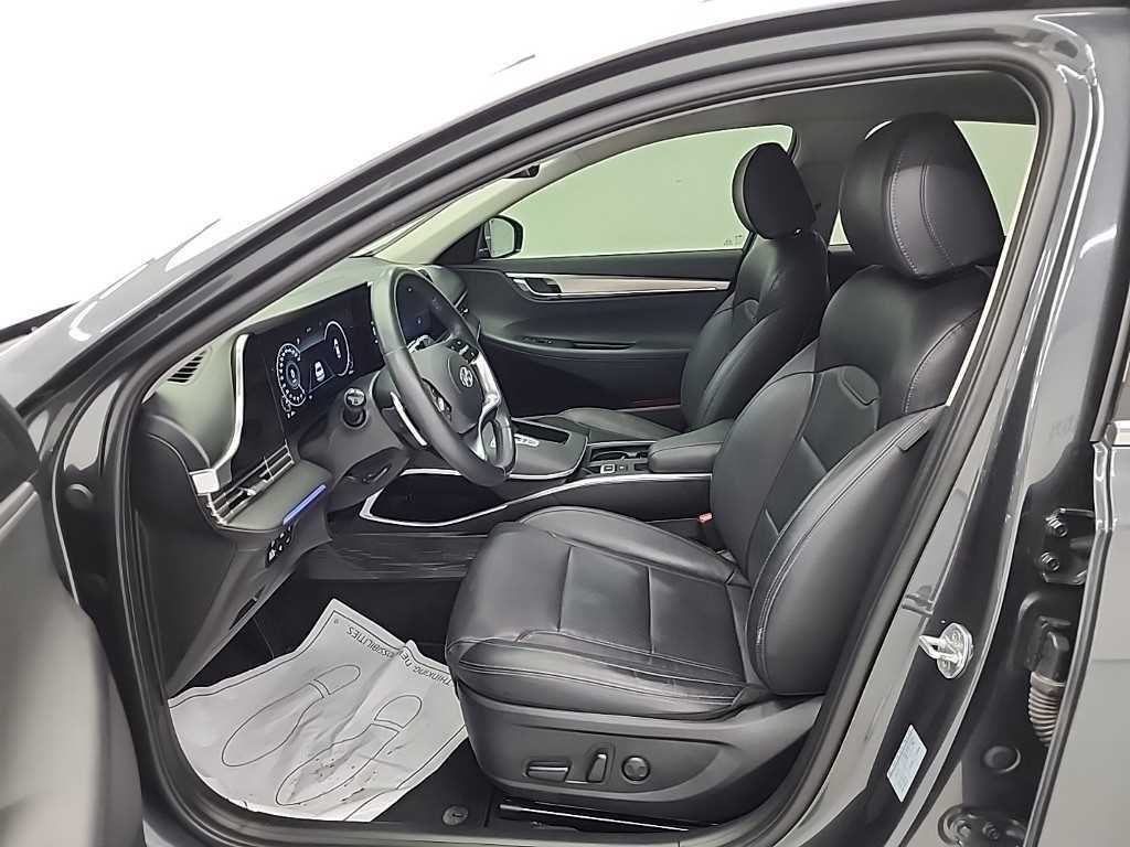 HYUNDAI Grandeur - Vista 11