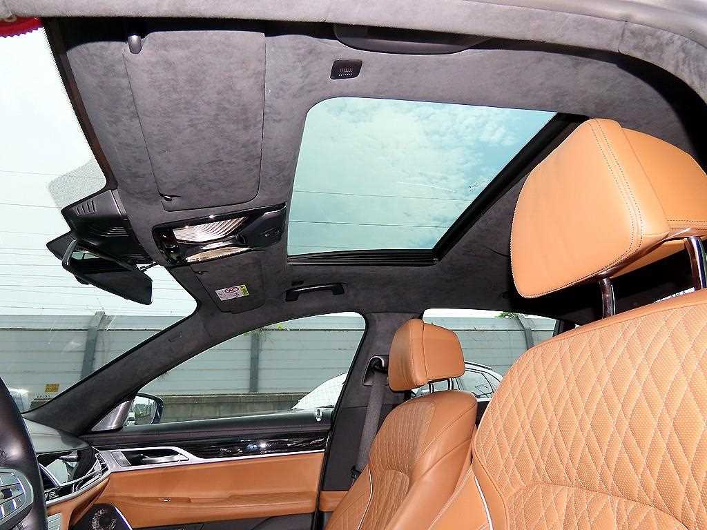 BMW 7 Series 2022 Negro - Importación desde Corea - HF Imports Iquique - Foto 17