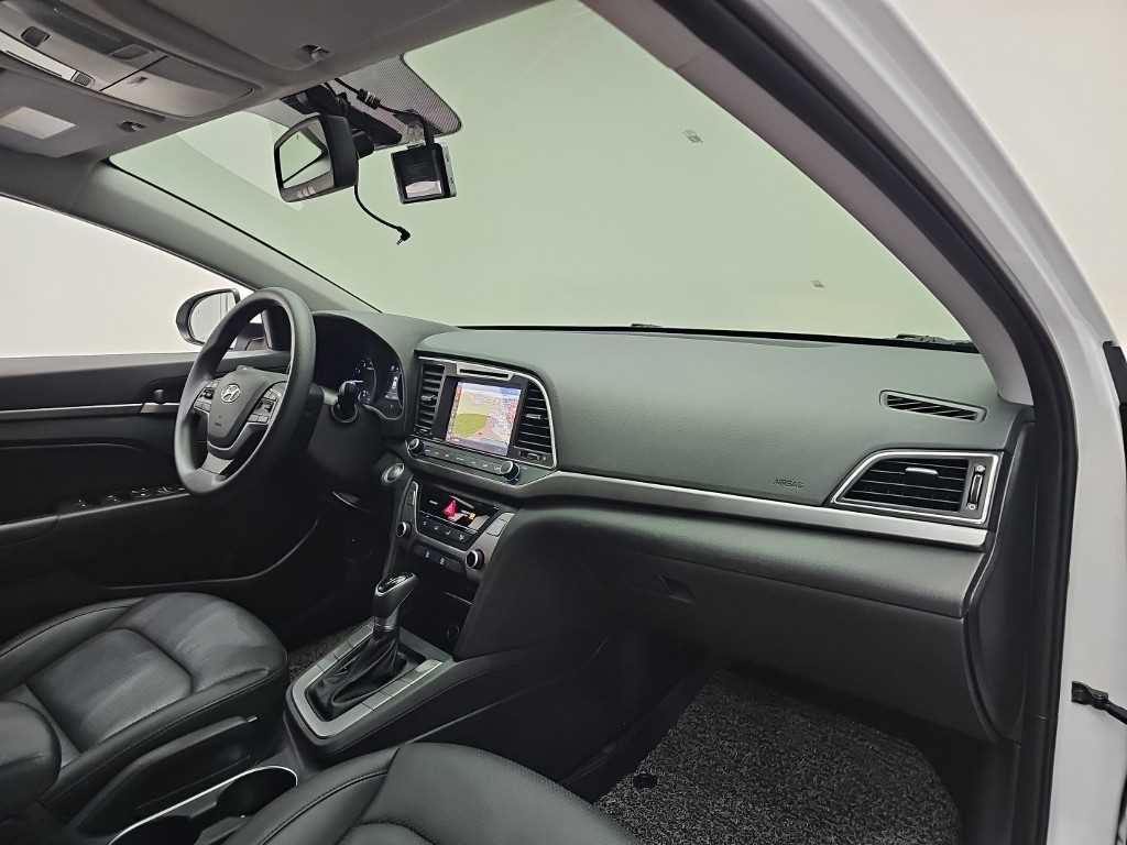 HYUNDAI Avante 2018 - Importación desde Corea - HF Imports Iquique - Foto 17