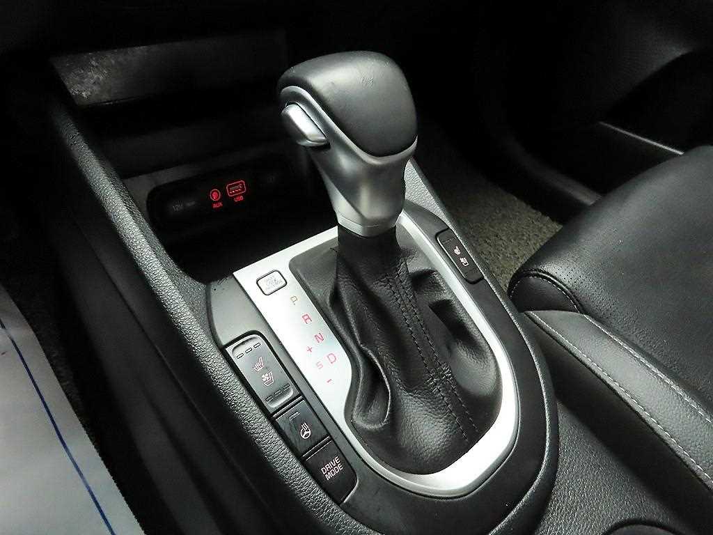KIA K3 - Vista 10