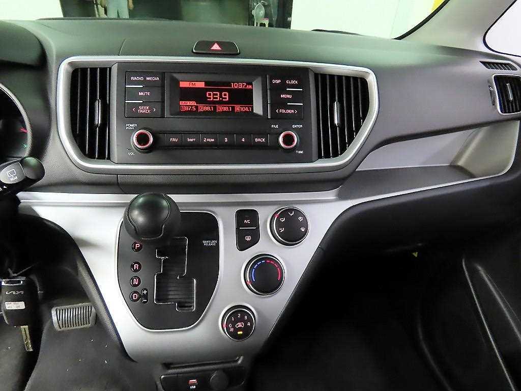 KIA Ray 2022 Blanco - Importación desde Corea - HF Imports Iquique - Foto 13