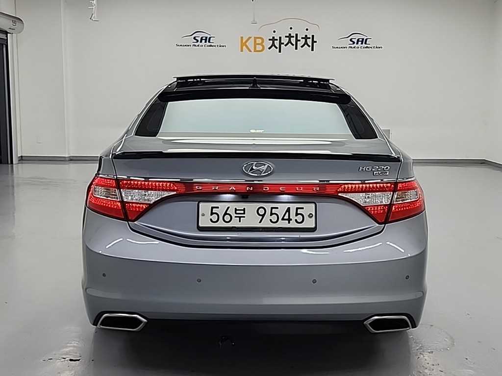 HYUNDAI Grandeur - Vista 3