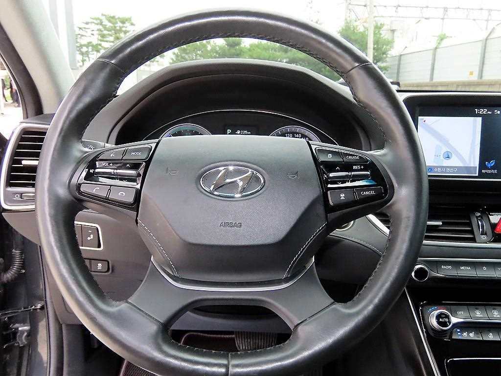 HYUNDAI Grandeur - Vista 8