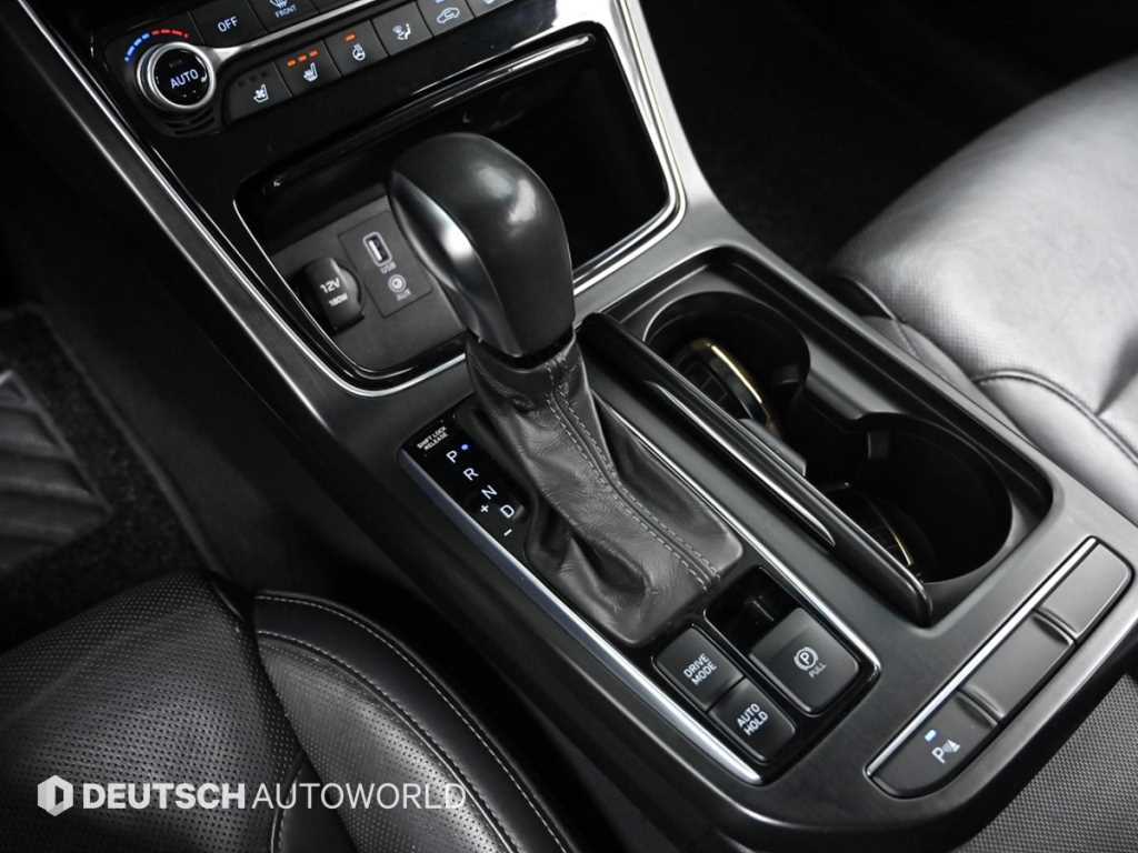 HYUNDAI Grandeur - Vista 9