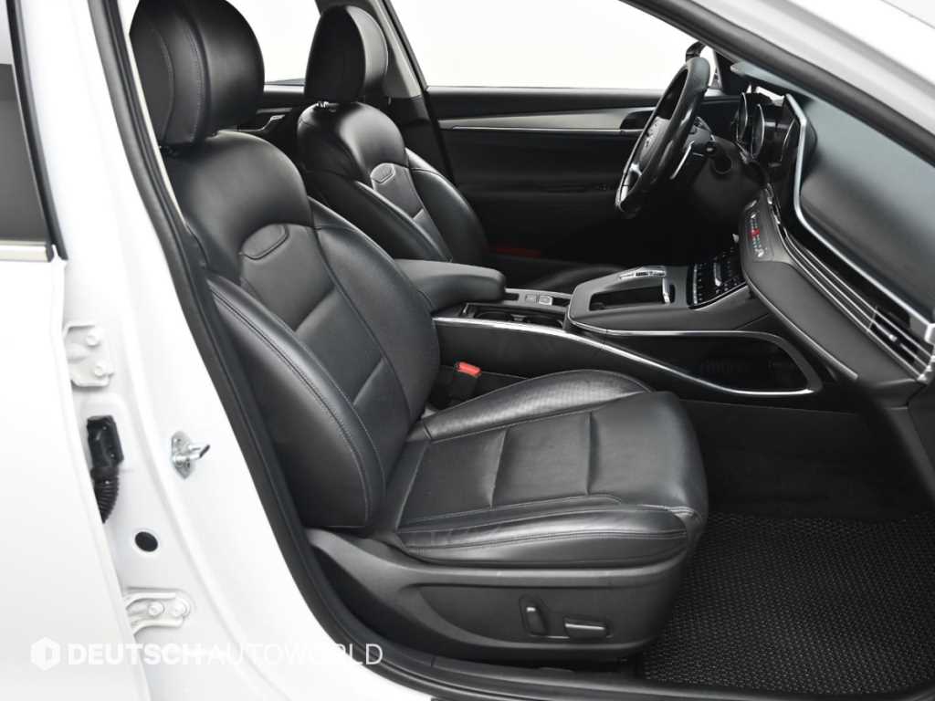 HYUNDAI Grandeur - Vista 10