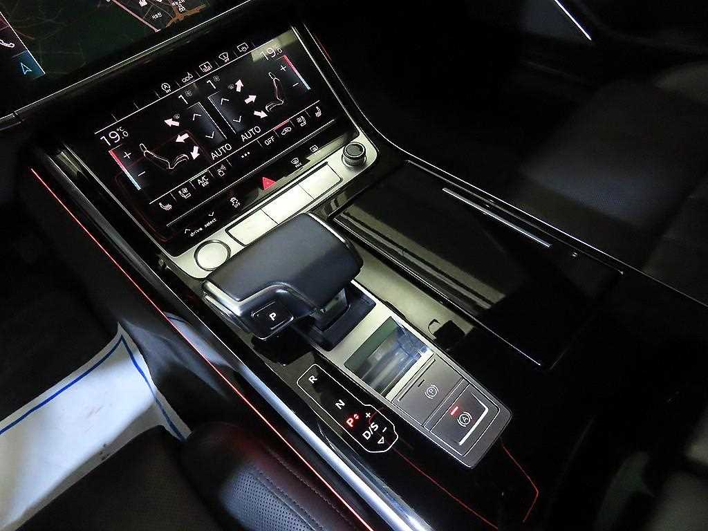 Audi A8 - Vista 12