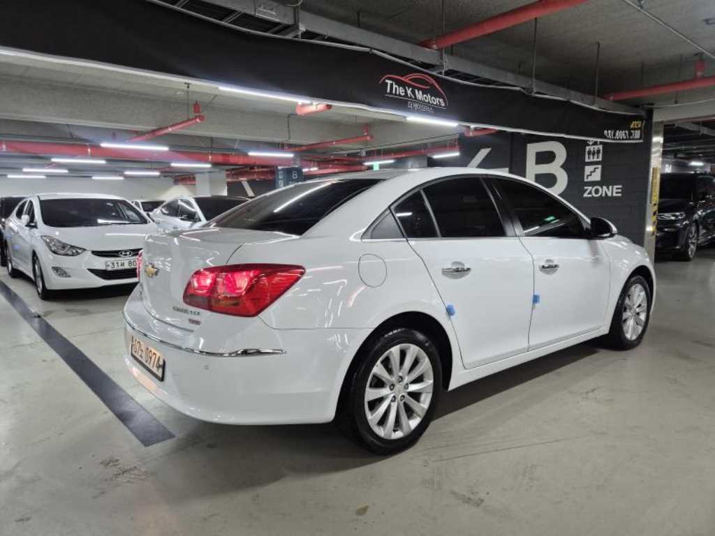 Chevrolet Cruise - Vista 3