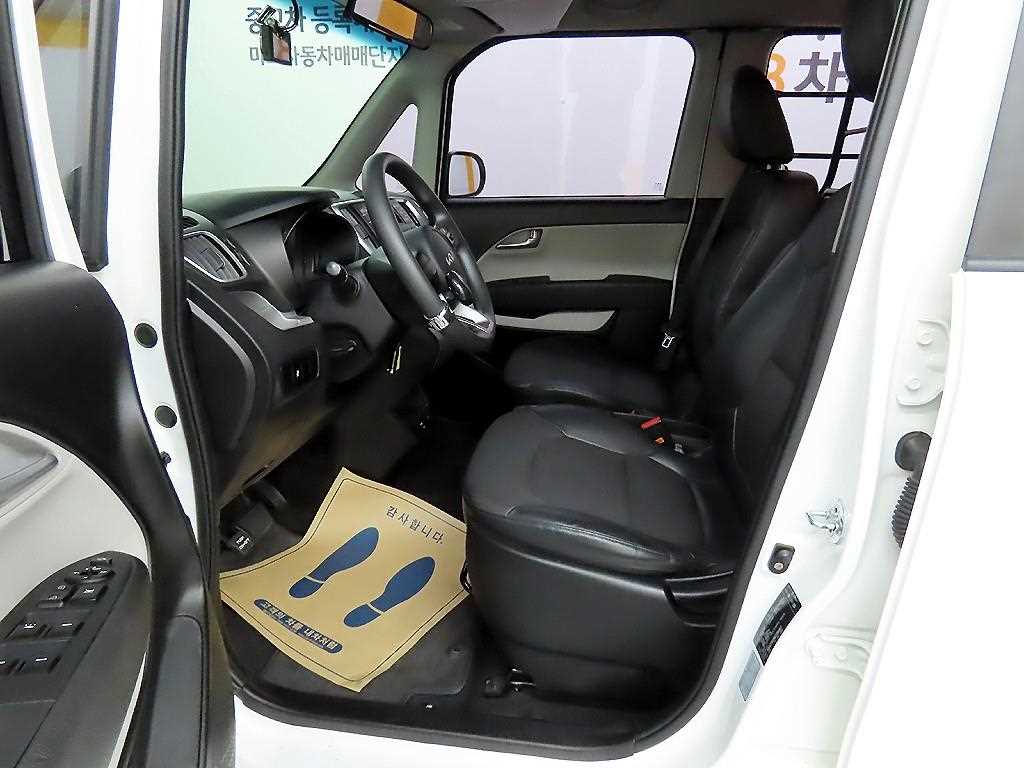 KIA Ray - Vista 5