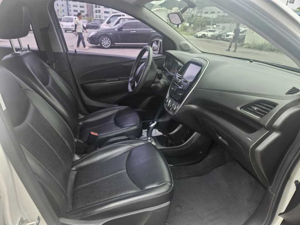 Chevrolet Spark 2017 the color of pearl - Importación desde Corea - HF Imports Iquique - Foto 16