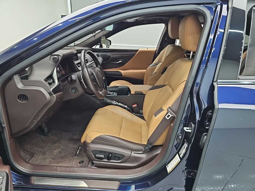Lexus ES - Vista 11