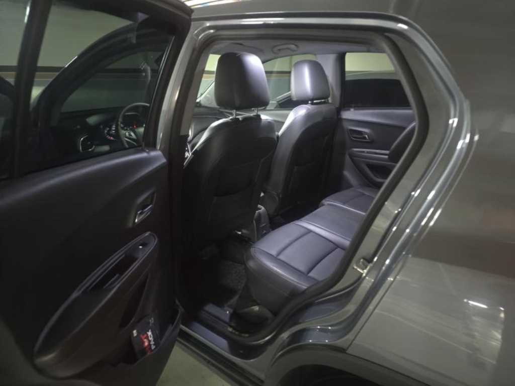 Chevrolet Trax - Vista 12