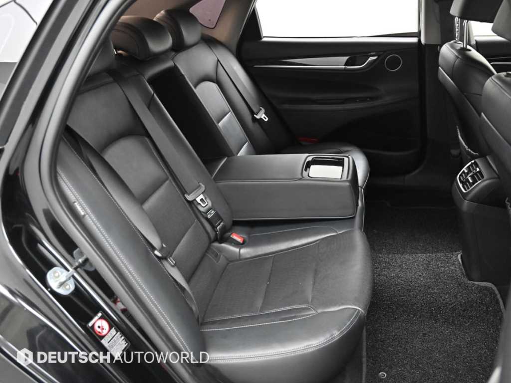 HYUNDAI Grandeur - Vista 12