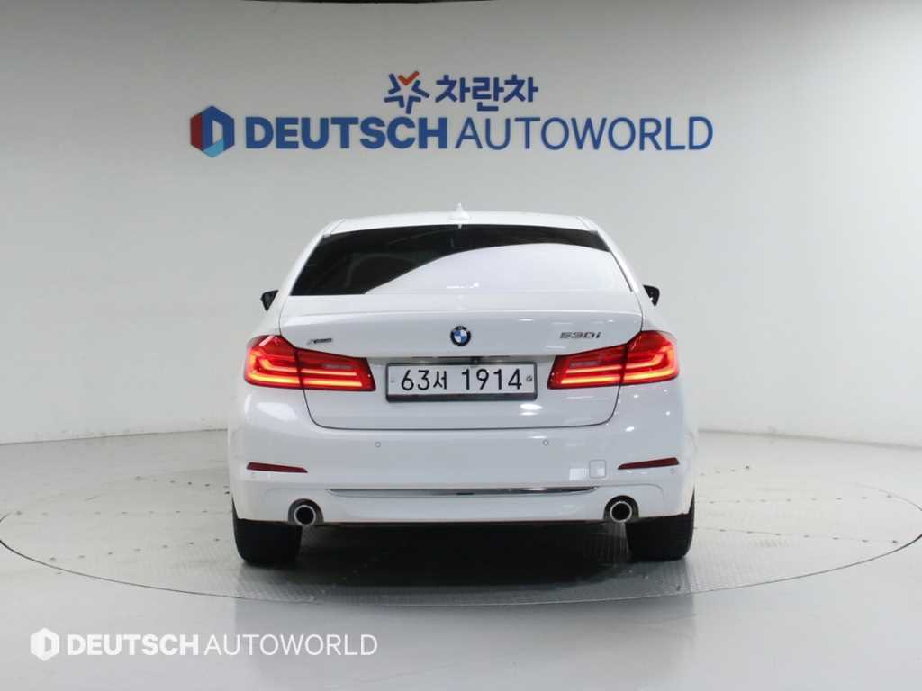 BMW 5 Series - Vista 4