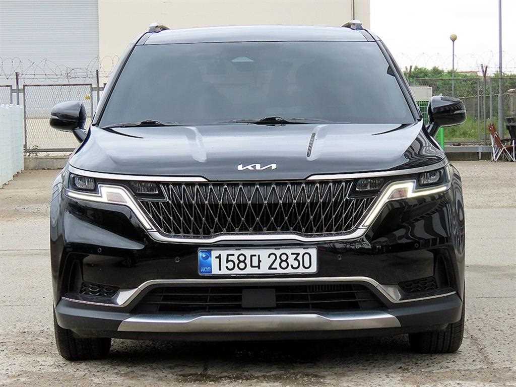 KIA Carnival 2023 Negro - Importación desde Corea - HF Imports Iquique - Foto 1