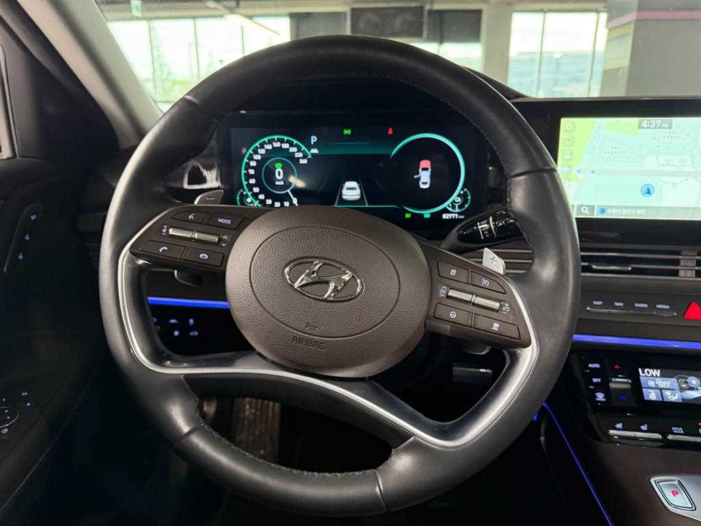 HYUNDAI Grandeur - Vista 10